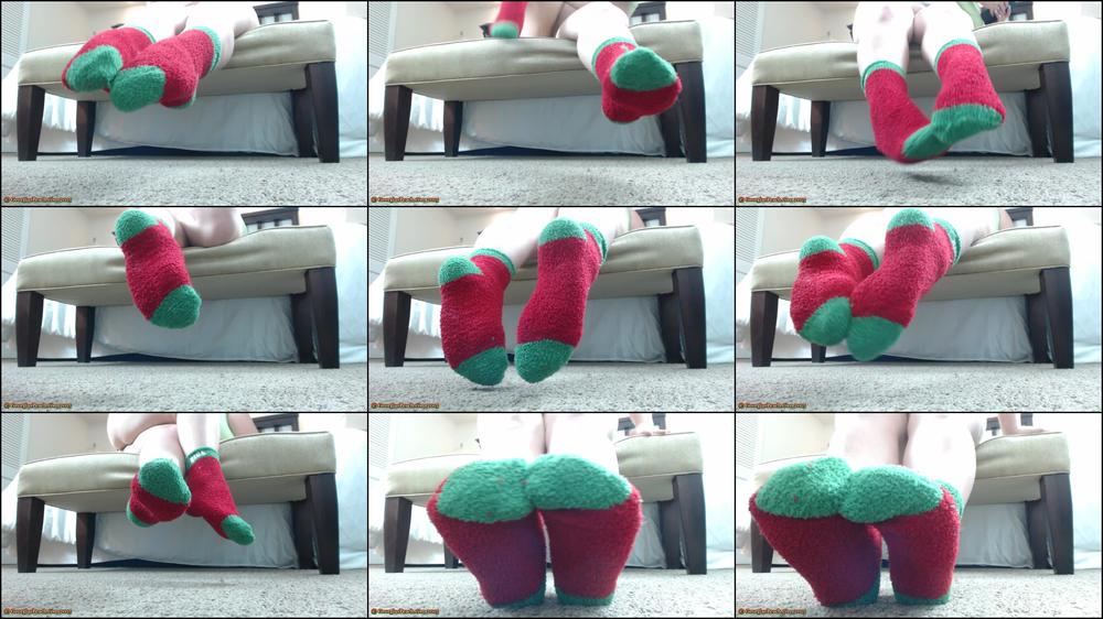 Super FLuffy Socks - January 12, 2016