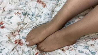 Play with my pussy in pantyhose and cum (wow_adele)