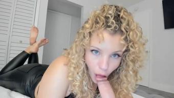 Blonde's Private Dance: Vagina Swirls & Clit Sizzles (Coconutsex)