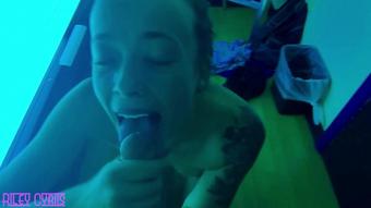 Riley Cyriis Blowing Daddy In The Tanning Salon (Riley Cyriis)