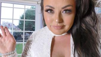 Posh Cheshire girl Smokes a Roll Up - November 27, 2019 (JemStone PornStar)