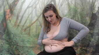 Giantess ate your whole village (Kelly Payne)