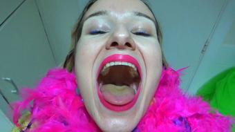 PINK MOUTH Tour (Goddess Vanessa)