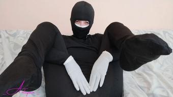 POV IM TIGHT MASTURBATING WITH ZENTAI SUIT GLOVES AND MASK (_Arlequin_)