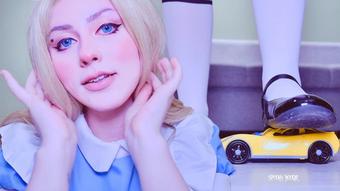 Alice crashes cars in Mary Jane flats (SpookyBoogie)