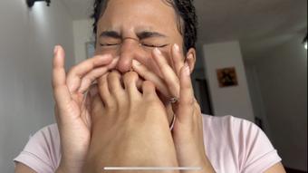 I love to worship feet using my big nose - June 27, 2023 (Colombianbigass)