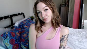 699. Your Lip Addiction (HARPERMADI)