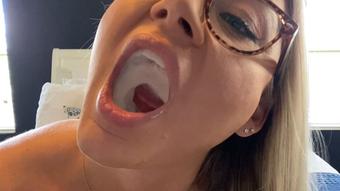 Swallowing 2 HUGE Loads of Cum (LauranVickers)