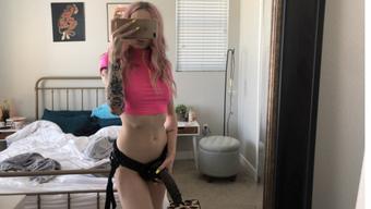 313. Jerking Off and Lubing Up a Strapon (HARPERMADI)