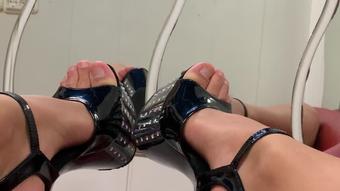 High heels, feet - May 26, 2019 (BrianaBanderas)