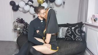 Naughty nun seducing the vicar (Red_firesquirt)