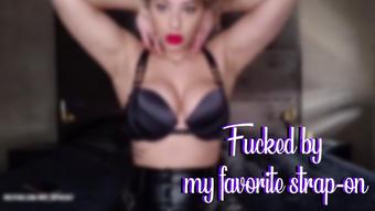 Fucked by my favourite strapon (Mrs Sophie667)