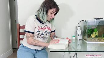 Babysitter Accidental Jeans Pee (Lily Ann X)