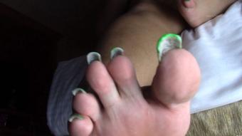Long toe Nail and Foot Worship - November 07, 2019 (paypeaches)