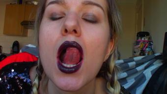 DARK LIPSTICK Kissing JOE Power (Goddess Vanessa)