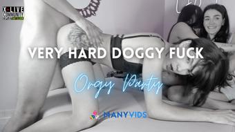 fucking a blue-eyed latina in doggy (Xlivestudio)