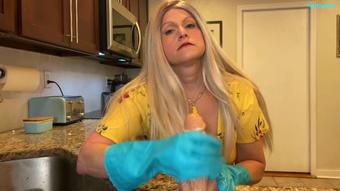 Auntie CLEANS your Dirty COCK custom 4k - Jul 23, 2021 (TabithaXXX)