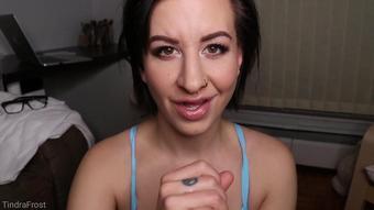 Tindrafrost - Speedo Tease In The Office - Manyvids (TindraFrost)