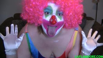 Layla Becomes Bippy the Clown TF (LaylasFuckingClips)