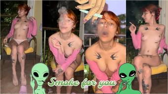 GINGER TEEN GIRL SMOKING IN THE STORM (cutielanalova)
