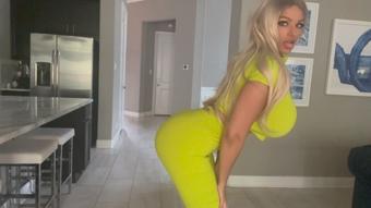 Bimbo Fashions - August 31, 2021 (Katy_Ann_XO)