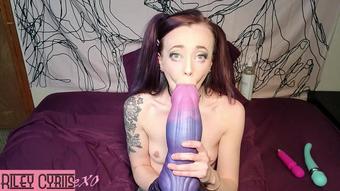 Riley Cyriis Teen Bad Dragon Cum Marathon (Riley Cyriis)