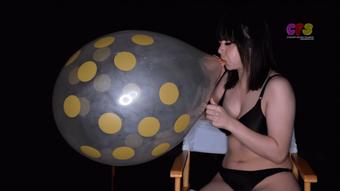 Scarlett Returns to Blow Pop a Polka Dot (Custom Fetish)