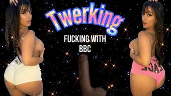 Sexy Big ass latina twerking and worshipping BBC - July 25, 2023 (Emanuelly Raquel)