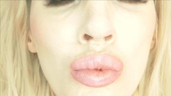 Oral Fixation - March 08, 2018 (Roxy Cox)