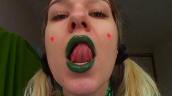 Green POISON Kisses EXECUTRIX (Goddess Vanessa)
