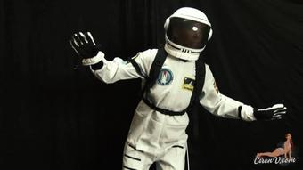 Ciren Verde Female Astronaut Space Emergency (Ciren Verde)