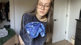 Stepmom catches you sniffing her panties (divinebabe)