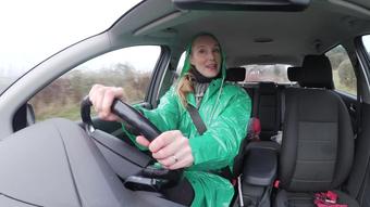 Ariel Anderssen Off For A Drive In My Plastic Mac (Ariel Anderssen)