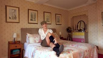 Ariel Anderssen Predator Landlady Makes You Jerk Off (Ariel Anderssen)