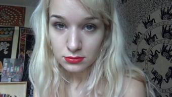 Poison Kisses (Goddess Vanessa)
