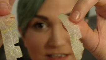 Ayla Shows Off & Whitens Dirty Teeth (Ginary)