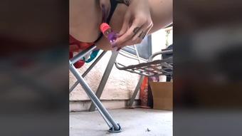 Brattybella 8 Mins Of Outdoor Squirting (BrattyBella)