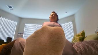 Getting off to my Smelly Feet JOI (VioletWanderer)