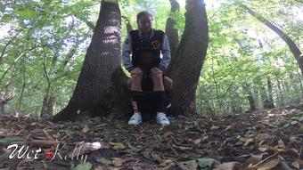 Wet Kelly Runner Girl Risky Sex In The Forest (Wet Kelly)