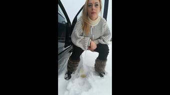 Kinkyporncpl Pee In Different Places (KinkyPornCpl)