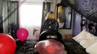 2 Pops, 2 Vibrators and 2 Feet - January 21, 2025 (LoonaPop)