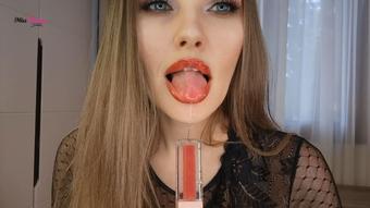 Lipstick tease and Mouth worship (Honey Barefeet)