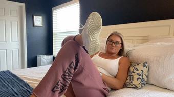 White Boy Wallet Cuck for Snow Bunny (LauranVickers)