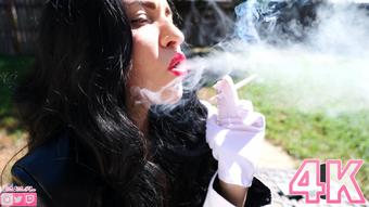 Zatanna's Sexy Smoke Break (MissMilaRose)