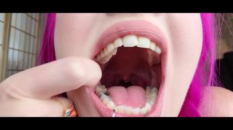 Anya Ivanovna Post Smoking Mouth Tour (Anya Ivanovna)