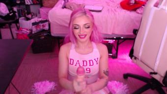 Cheerleader Worships Your Cock (boudoirbunny)