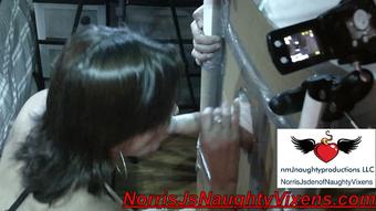 Micky Marks gives great head sloppy head (nmjnaughtyvixens)