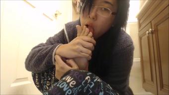 Kittymei Toe Licking And Sucking (KittyMei)