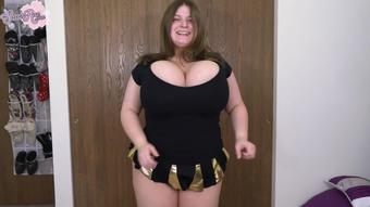 Busty Cheerleading (Sarah Rae)