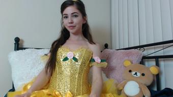 Shy Belle - Nov 19, 2016 (lilcanadiangirl)